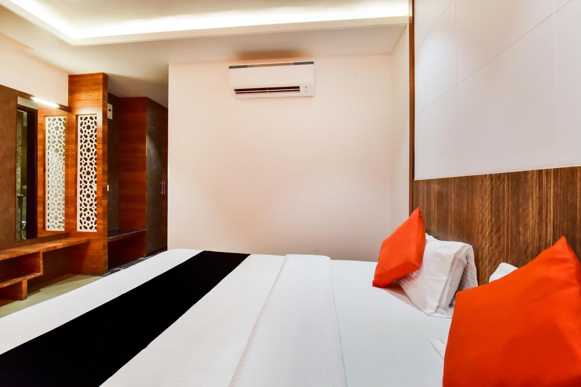 Capital O Maurya Inn Τζοντχπούρ Εξωτερικό φωτογραφία