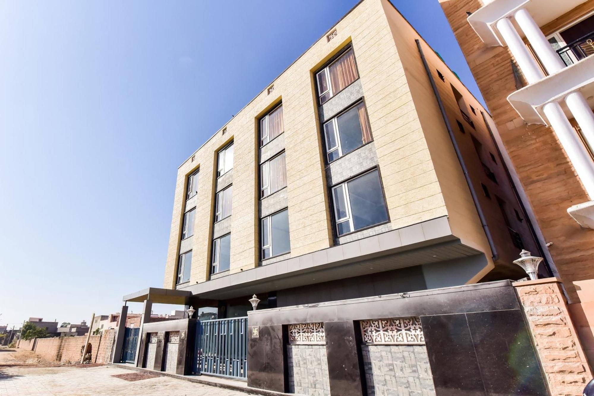 Capital O Maurya Inn Τζοντχπούρ Εξωτερικό φωτογραφία