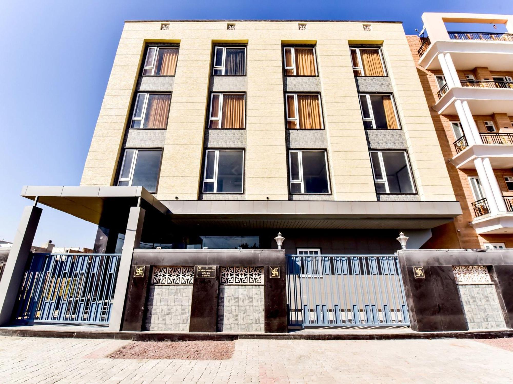 Capital O Maurya Inn Τζοντχπούρ Εξωτερικό φωτογραφία